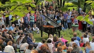 Piano City Athens 2026: H Αθήνα μετατρέπεται σε μια μεγάλη σκηνή αφιερωμένη στο πιάνο
