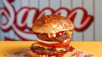 Sam Burgers: BBQ grilled burgers με αμερικανική ταυτότητα