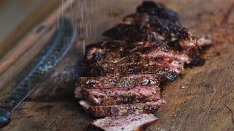 Burnt Bone: Ένα steakhouse με fusion επιρροές