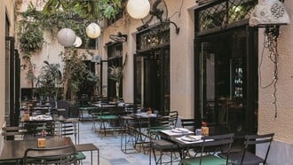 Psyche: Το μυστικό wine bar της Ερμού ανοίγει την ψυχή σου