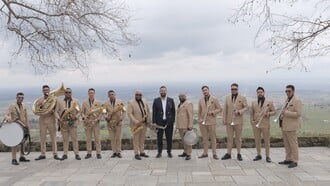 «Ο Μπίκο και η Ορχήστρα του»: Ένα ντοκιμαντέρ για τους Βορειομακεδόνες μουσικούς και τους Έλληνες φίλους τους