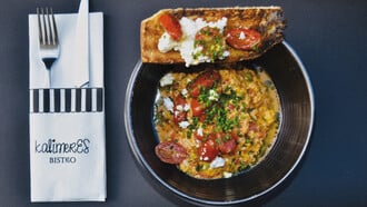 Kalimeres Bistro: Από brunch μέχρι κοκτέιλ στο πιο χαλαρό spot του Ψυρρή