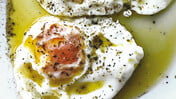 2 αυγα τηγανητά, παρακαλώ 