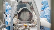 NASA opens OSIRIS-REx's asteroid-sample canister (photos)