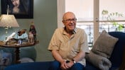 Γιώργος Παπαστεφάνου: Μια ζωή μέσα στο τραγούδι και το ραδιόφωνο