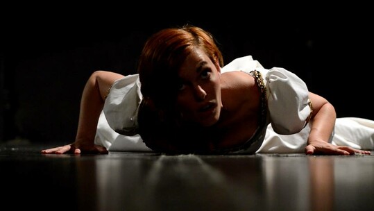 Αναμονή για τη Νύχτα από την ομάδα Oper(O)