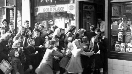 Public, Black Friday