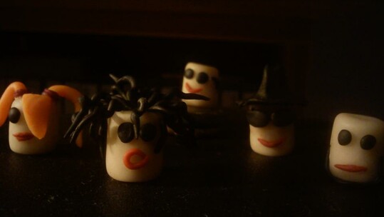 Chewing Gun + The Deadly Marshmallow Live