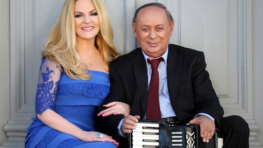 Αν μ’ αγαπούσες λίγο