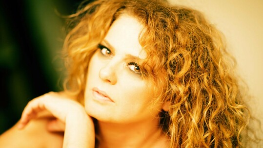 Ελένη Τσαλιγοπούλου και boğaz musique