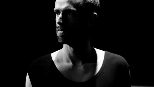 Technotropia: Carlo Ruetz