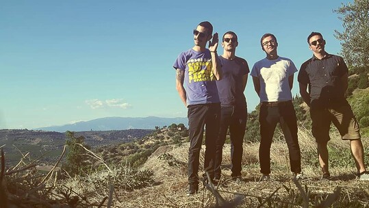 Drunk Jackals/ Μινερβα