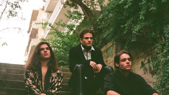 Τhe Crashes/ Valerie's Bones 