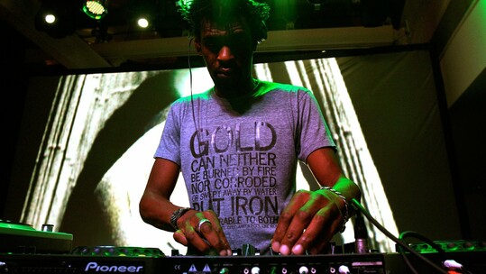 Daddy G (Massive Attack), Blend Mishkin, Dj Snatch, Lilis Dimitris, Steph