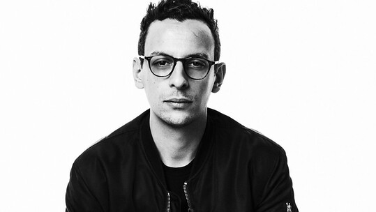 Curses/ Djedjotronic