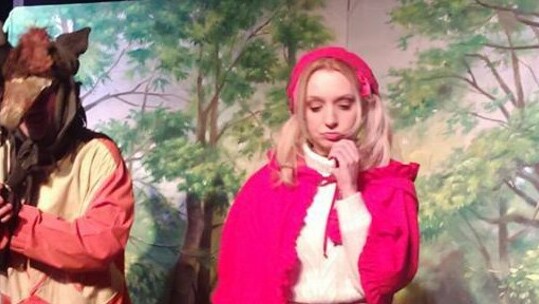 Η Κοκκινοσκουφίτσα