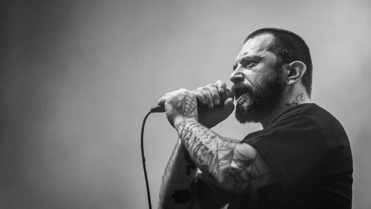 Βέβηλος, Το βιβλίο των τεσσάρων στοιχειών