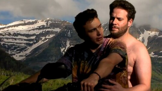 O James Franco και o Seth Rogen παρωδούν το νέο βίντεο του Kanye West