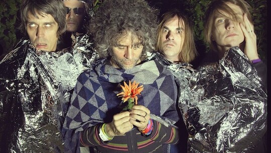 Οι Flaming Lips διασκευάζουν Beatles