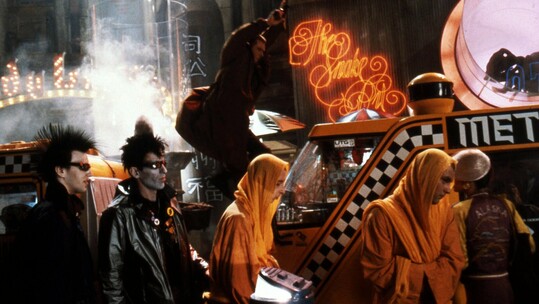 Το σκοτεινό Blade Runner του Ridley Scott στην ταράτσα του Bios