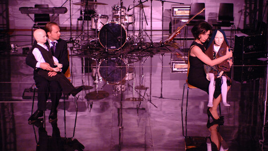 Κριστόφ Βαρλικόφσκι, (A)pollonia