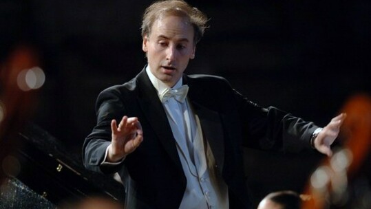 Η ΚΟΑ επιμένει στην αμερικανική πρωτοπορία