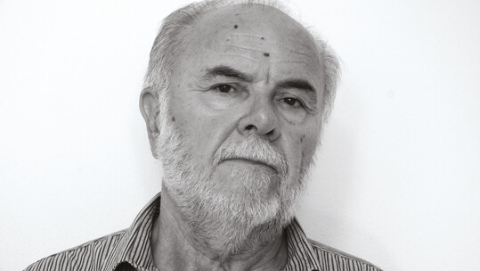 Οι Γιώργος Κοροπούλης, Μιχάλης Γκανάς και Δημήτρης Καλοκύρης διαβάζουν τα κείμενά τους σε μια ιδιότυπη συνομιλία