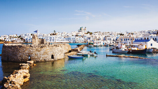 Η Πάρος συστήνει τα κρασιά της αυτό το Σαββατοκύριακο