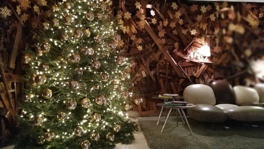 Τα γιορτινά μενού του New Hotel για δείπνο, πρωινό και brunch