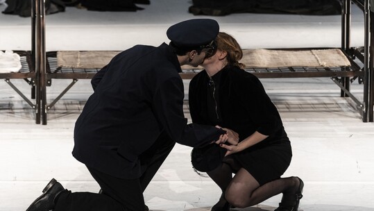Το Europa, μια παράσταση βασισμένη στην ταινία του Λαρς Φον Τρίερ για δύο δωρεάν προβολές στην GNO TV στις 7 & 8 Μαΐου