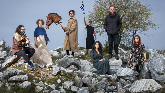 «Ύμνος εις την Ελευθερίαν» - 158 στροφές: Η πρώτη φωτογράφιση ενός μεγάλου έργου στη LIFO