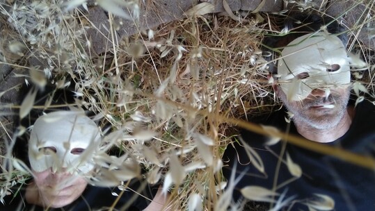 ΤΟ ΦΑΝΤΑΣΜΑ ΤΗΣ ΕΛΕΥΘΕΡΙΑΣ (το θρίλερ της Γυναίκας της Ζάκυ[ν]θος) P e r f o r m a n c e 