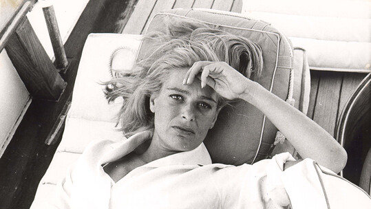 «Να με θυμάσαι και να μ’ αγαπάς»: Μια έκθεση αφιερωμένη στη Μελίνα Μερκούρη