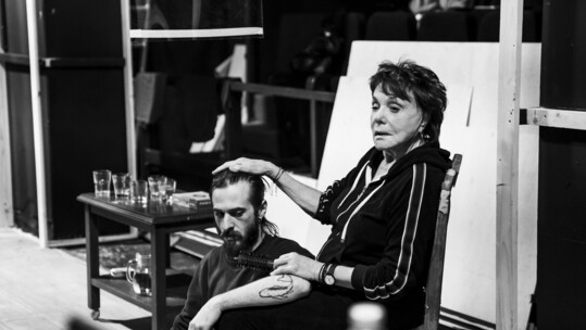 «Το μακρύ ταξίδι της μέρας μέσα στη νύχτα»