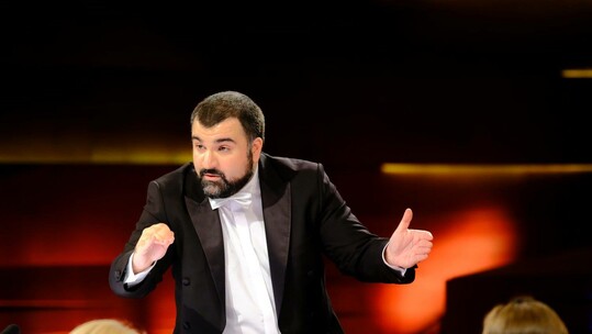 Γιώργος Μπαλατσινός: «Η μουσική με κάνει καλύτερο άνθρωπο»