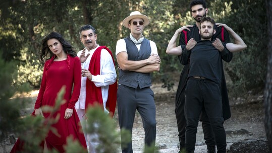 “Το Αίνιγμα του Χαμένου Θεού” του Χριστόφορου Χριστοφή Θεατροποιημένο αναλόγιο με μουσική του Νίκου Ξανθούλη.