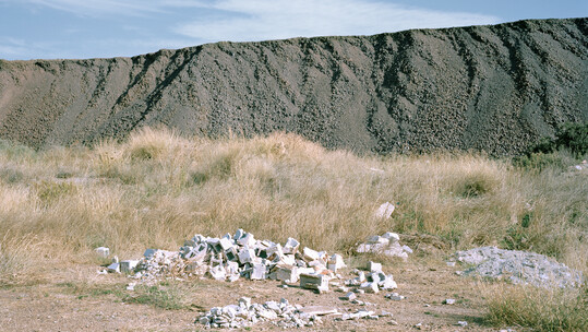 «Λαυρεωτική Γη, ο απόηχος μιας μακρινής εποχής»: Μία ομαδική έκθεση σύγχρονης τέχνης