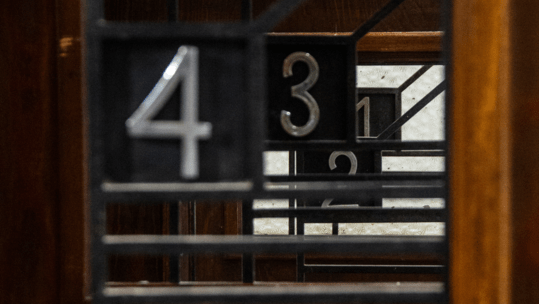 Portae Ad Tempus: Η νέα ατομική έκθεση του Γεράσιμου Αλβάμη