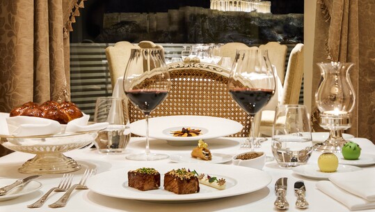 Το εστιατόριο Tudor Hall αποκτά το πρώτο του αστέρι Michelin