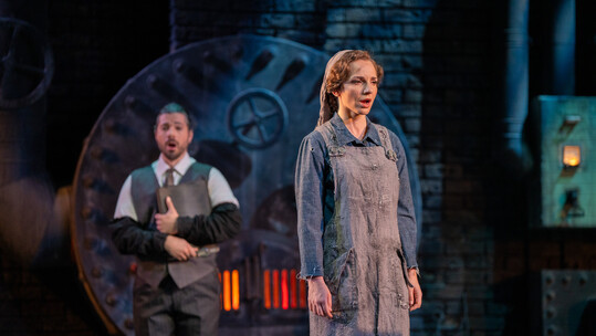 Η Σταχτοπούτα την εποχή της Μεγάλης Ύφεσης: Η Ροδούλα Γαϊτάνου «συναντά» ξανά την όπερα του Gioachino Rossini