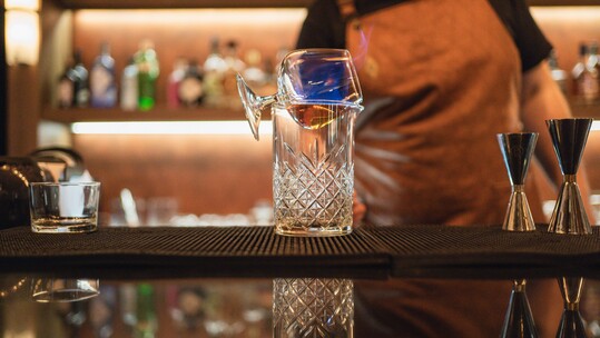 Καλοκαιρινά ραντεβού στο bar του DB.one