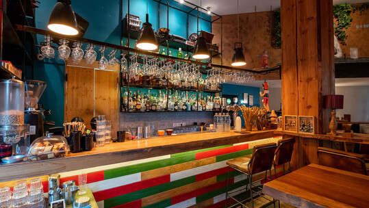 Geppetto the Bar