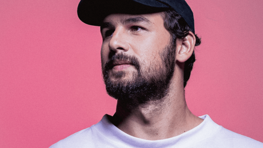 Ο Βραζιλιάνος DJ και παραγωγός MAZ για πρώτη φορά στην Αθήνα