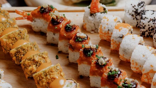 Kenko Japanese Restaurant: Ένας χώρος που αποπνέει την ουσία της ιαπωνικής φιλοσοφίας