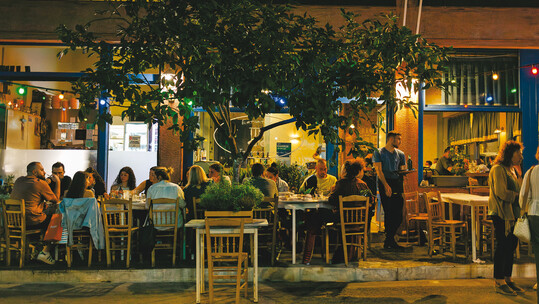 Θεραπευτήριο: Ένα ταξίδι γεύσεων που κάνει το φαγητό θεραπεία