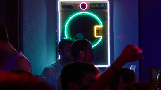 Το πρώτο μεγάλο party στο Πλυντήριο bar επιστρέφει