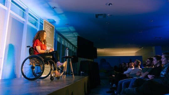 Accessible Comedy Nights Vol. 3: Γέλιο χωρίς αποκλεισμούς
