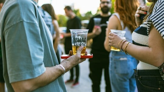  «Ό,τι είναι τώρα» party: Ο Μηλοκλέφτης ανεβαίνει Βριλήσσια για ένα pop up γεμάτο εκπλήξεις