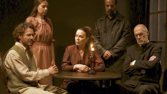 «Βρικόλακες» του Χένρικ Ίψεν: Η ελευθερία, η ισότητα και η αλήθεια της ζωής