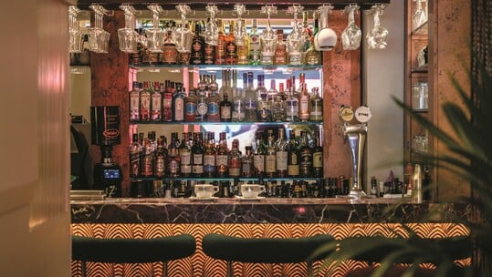 Da Sotto Resto Bar: Μόλις βρήκες έναν καλό λόγο για βόλτα στα δυτικά προάστια